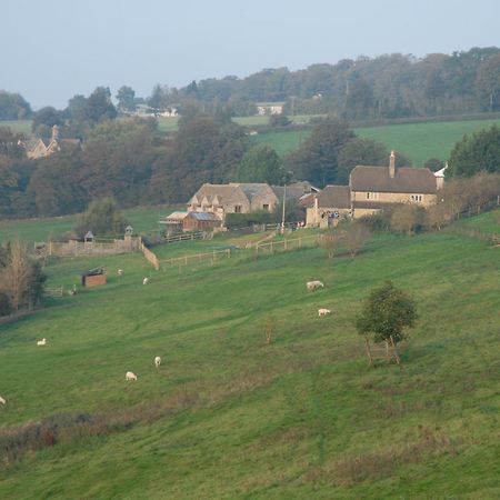 T'S At Lower Rudloe Farm Vendégház Corsham Kültér fotó